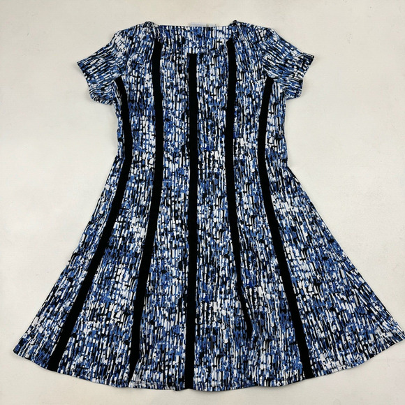 Kim Rogers Bllue White Fit & Flare Dress Short Sleeve Round Neck Petite Sz SP PS - Picture 2 of 7